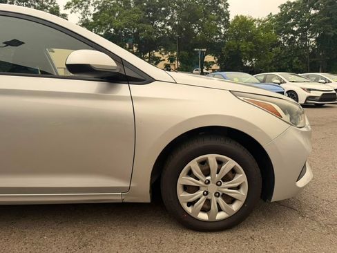Used 2021 Hyundai Accent SE FWD image 21