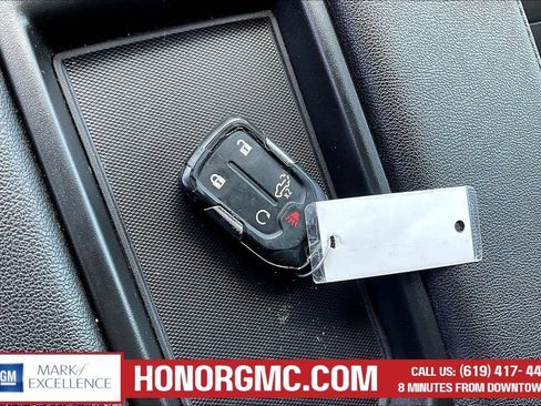 Used 2022 GMC Sierra 2500 SLT AWD/4WD image 34