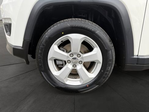 Used 2020 Jeep Compass Latitude image 9