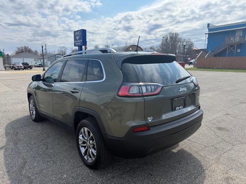 Used 2019 Jeep Cherokee Latitude Plus image 4