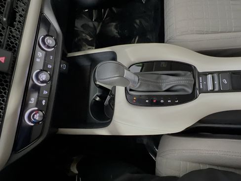 Used 2024 Honda HR-V LX image 25