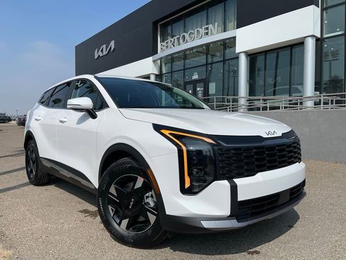 New 2026 Kia Sportage LX image 1