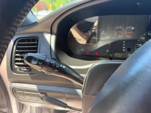 Used 2005 Hyundai Sonata GLS FWD image 21