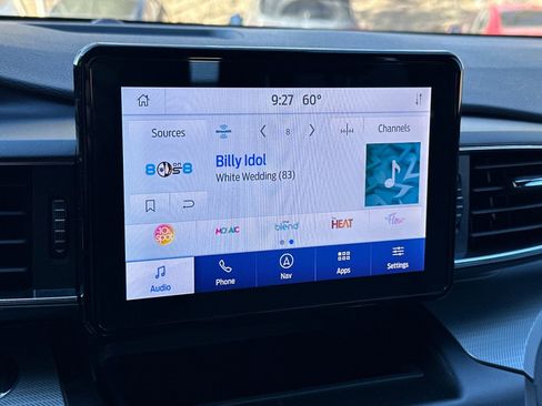 Used 2020 Ford Explorer XLT w/ Equipment Group 202A image 22