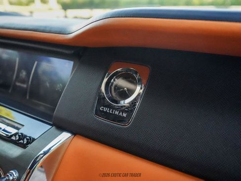 Used 2020 Rolls-Royce Cullinan AWD/4WD image 71