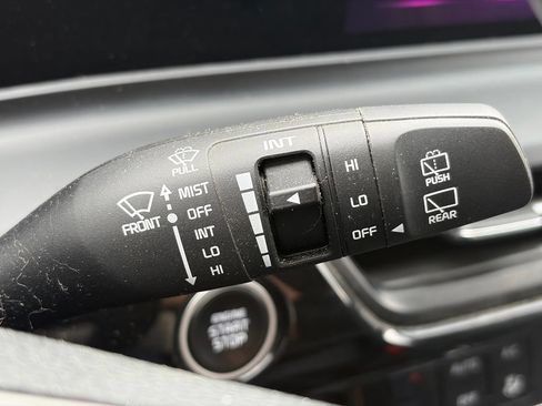Used 2024 Kia Seltos S AWD/4WD image 26