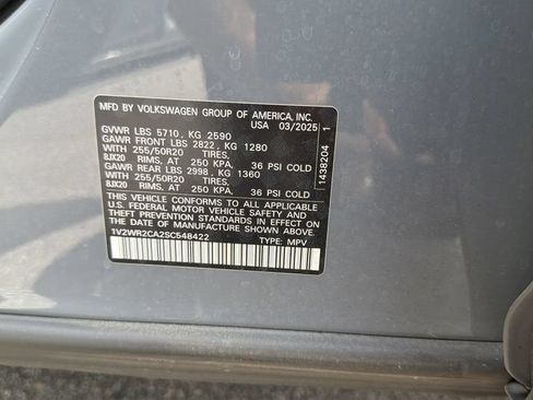 Used 2025 Volkswagen Atlas SE FWD image 26