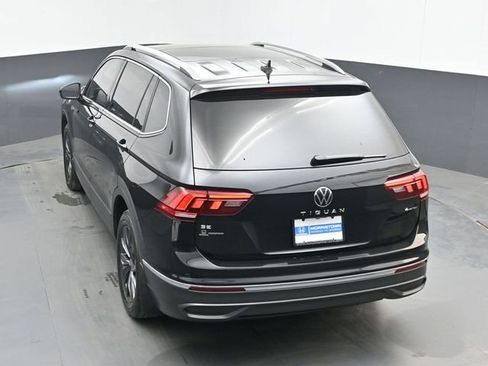 Used 2022 Volkswagen Tiguan SE AWD/4WD image 35