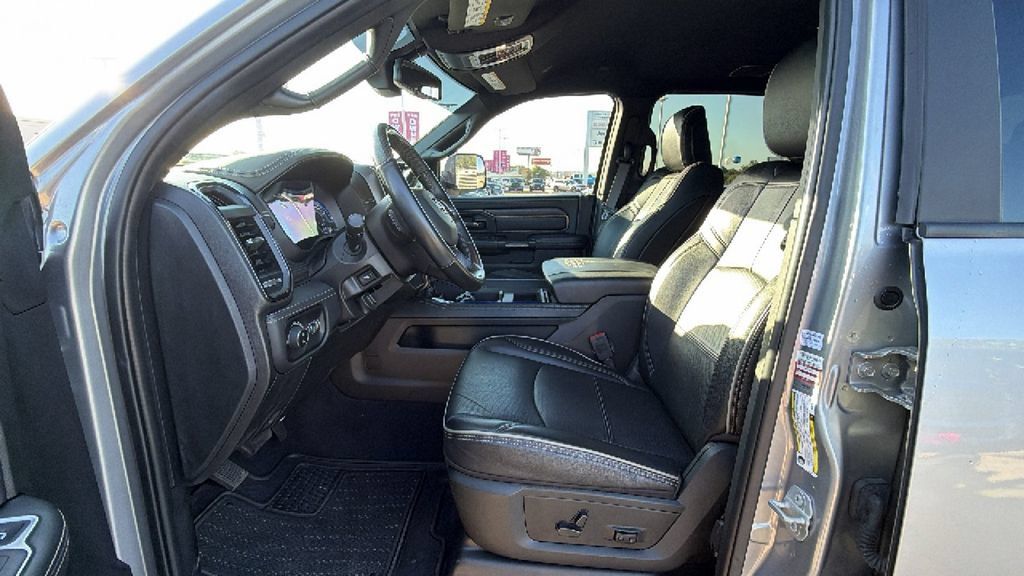 Used 2022 RAM 2500 Limited w/ Night Edition AWD/4WD image 13