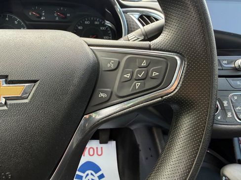 Used 2021 Chevrolet Malibu LT FWD image 13