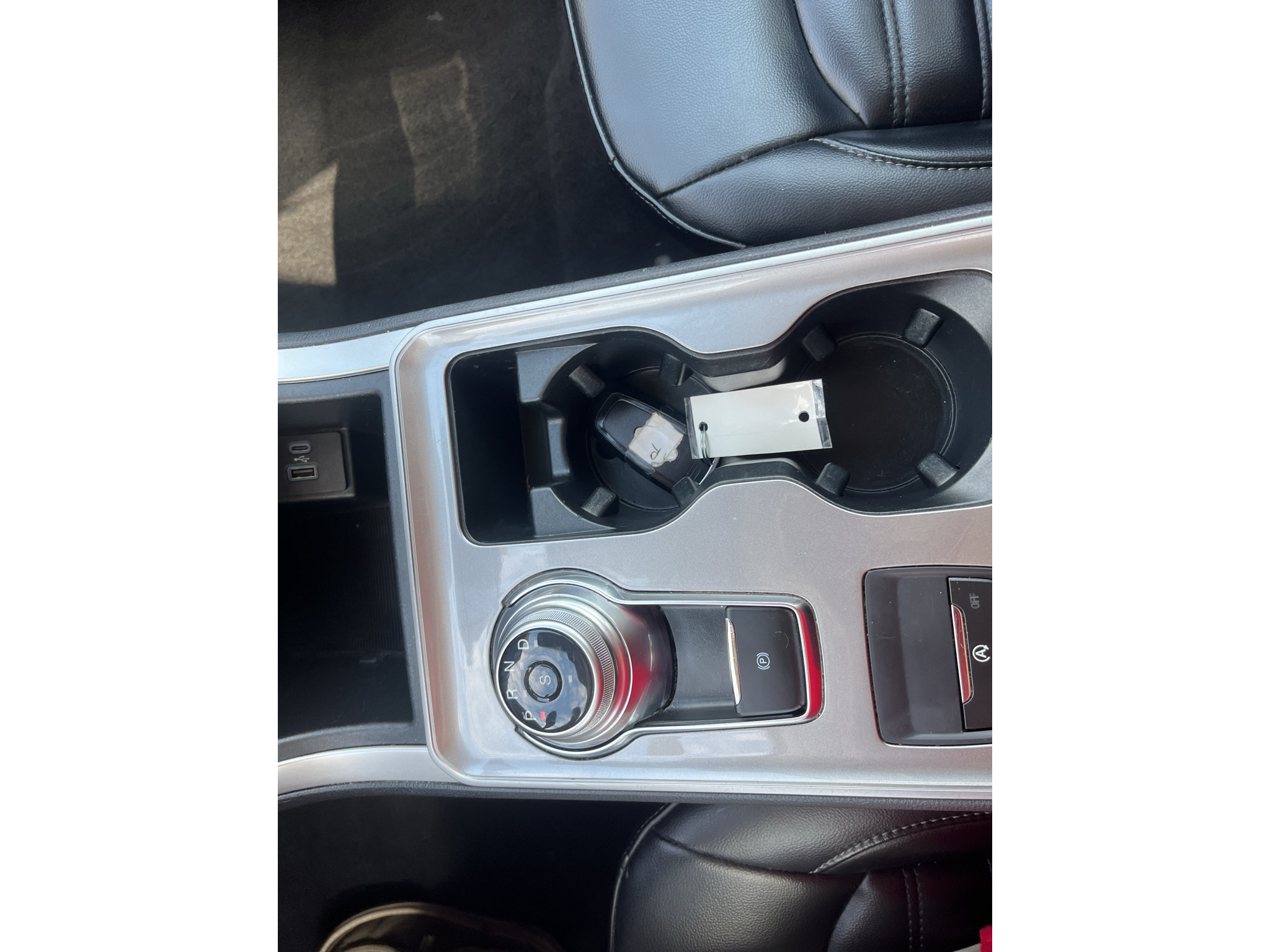 Used 2024 Ford Edge SEL AWD/4WD image 12