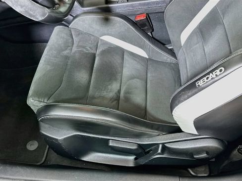 Used 2022 Ford Mustang Shelby GT500 w/ Technology Package RWD image 23