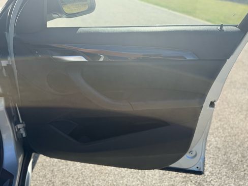 Used 2017 BMW X1 xDrive28i image 35