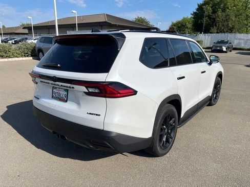 Used 2026 Toyota Grand Highlander AWD Hybrid image 4
