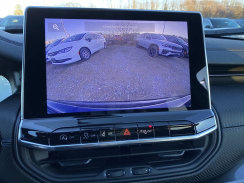 New 2026 Jeep Compass Limited image 10