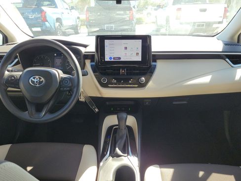 Used 2023 Toyota Corolla LE image 16