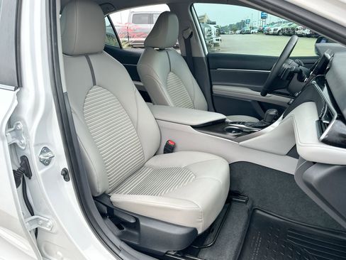 Used 2023 Toyota Camry SE image 21