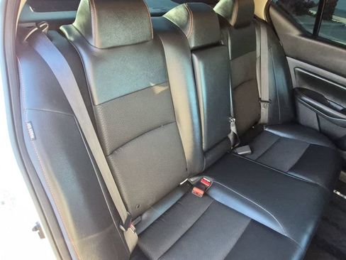 Used 2019 Nissan Altima 2.5 SR FWD image 16