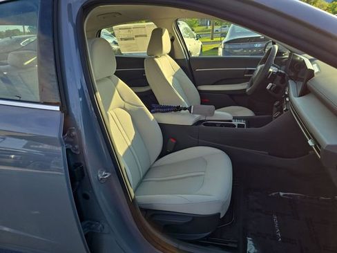 New 2026 Hyundai Sonata SEL FWD image 23