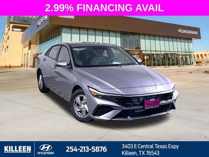 New 2025 Hyundai Elantra SE