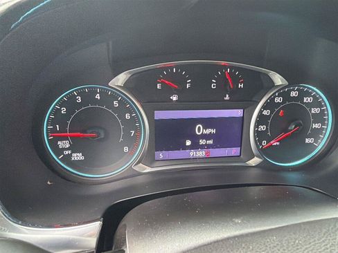 Used 2021 Chevrolet Traverse LT FWD image 5