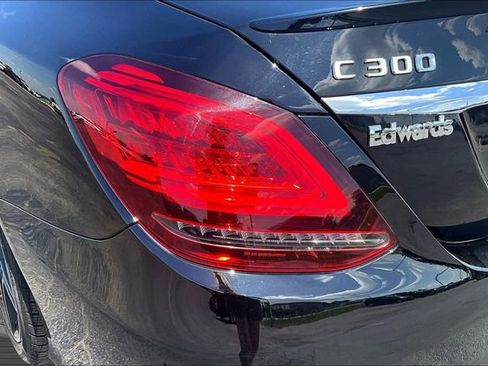 Used 2021 Mercedes-Benz C 300 4MATIC Sedan image 23