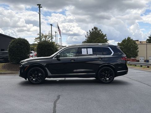 Used 2024 BMW X7 xDrive40i w/ Premium Package AWD/4WD image 13