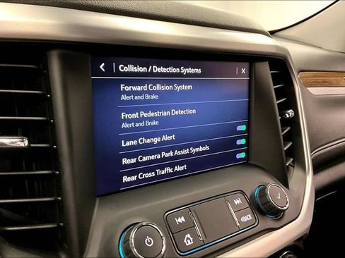 Used 2023 GMC Acadia SLE w/ Driver Convenience Package FWD image 39
