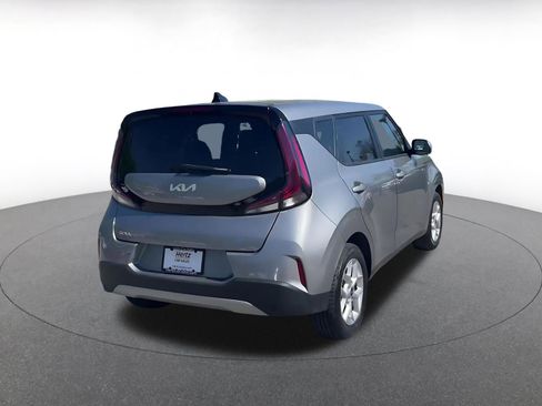 Used 2025 Kia Soul LX w/ LX Technology Package FWD image 12
