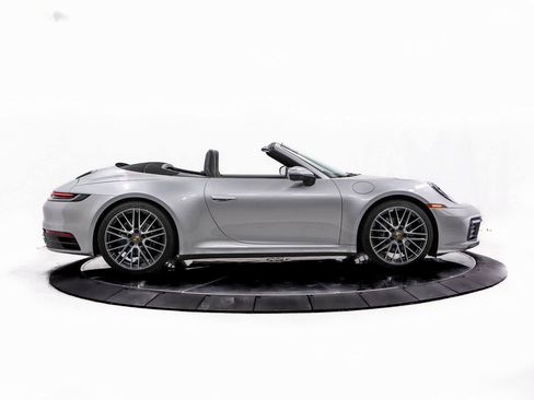 Certified 2022 Porsche 911 Carrera image 8