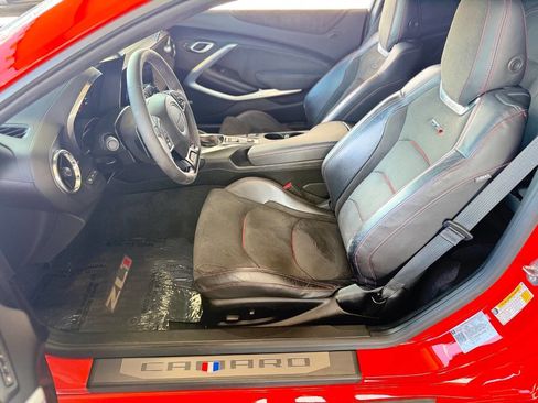 Used 2021 Chevrolet Camaro ZL1 image 34