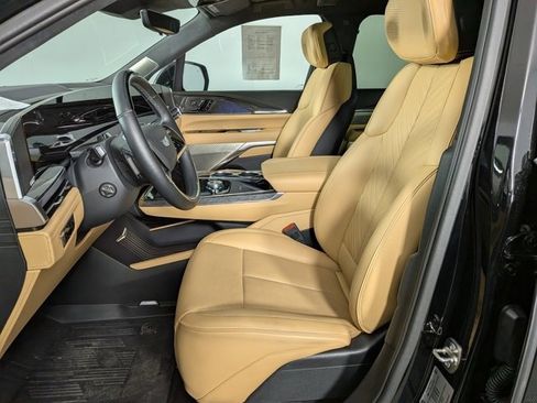 New 2025 Cadillac Escalade IQ Luxury 2 image 17