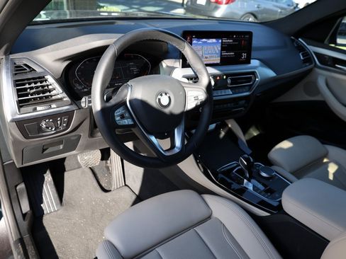 Used 2025 BMW X4 xDrive30i image 15