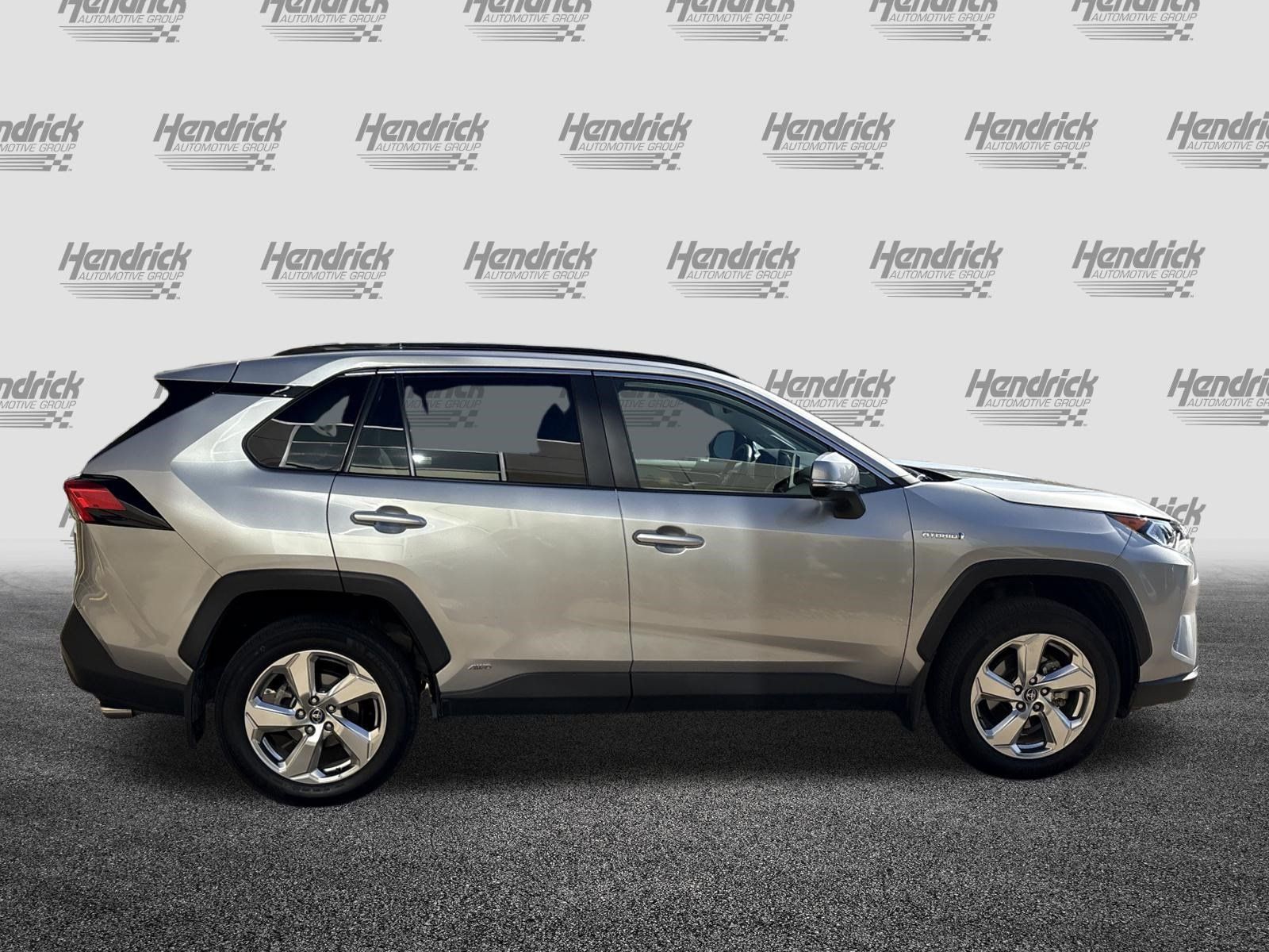 Used 2021 Toyota RAV4 XLE Premium AWD/4WD image 11