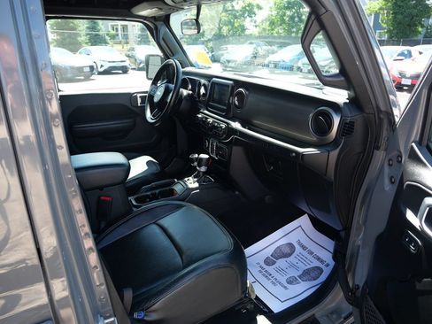 Used 2020 Jeep Wrangler Unlimited Sport S AWD/4WD image 17