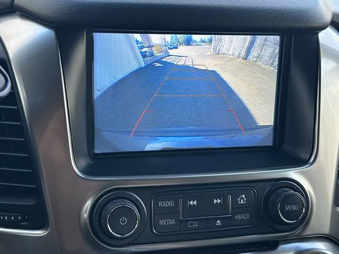 Used 2019 Chevrolet Tahoe LT w/ Luxury Package AWD/4WD image 20