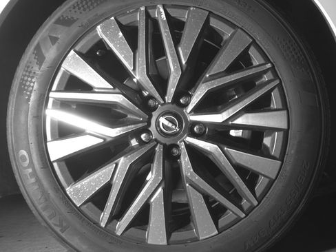 Used 2025 Nissan Altima 2.5 SV FWD image 13