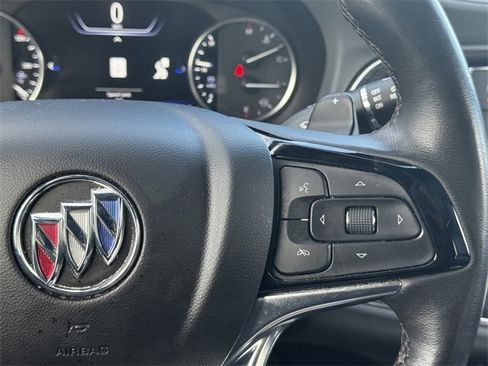 Used 2024 Buick Enclave Premium image 28