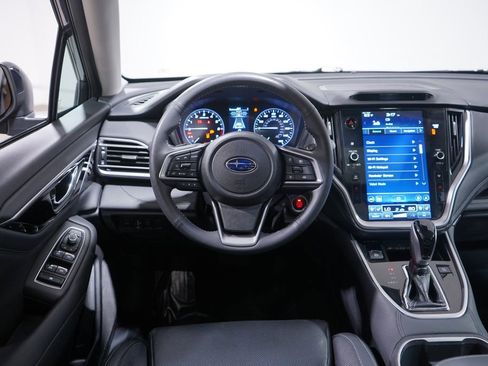 Used 2023 Subaru Outback Touring AWD/4WD image 11