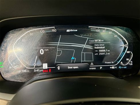 Used 2022 BMW X5 xDrive45e w/ M Sport Package image 11