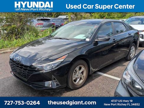 Used 2023 Hyundai Elantra SE FWD image 1