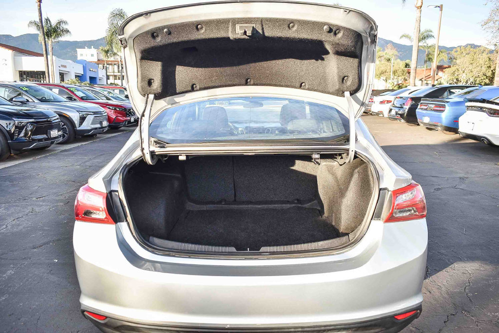 Used 2019 Chevrolet Malibu LT FWD image 25