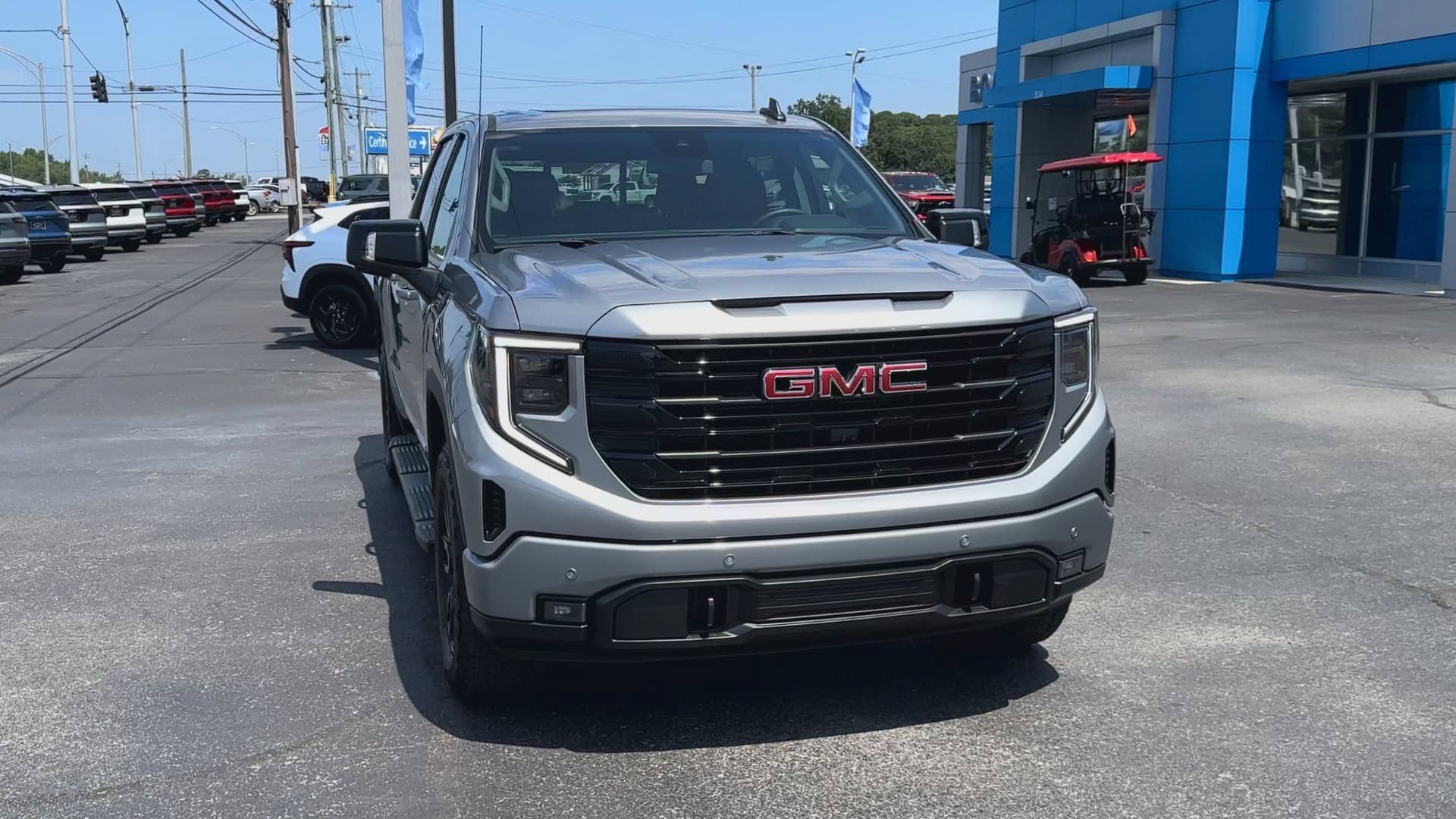 Used 2026 GMC Sierra 1500 Elevation w/ Elevation Premium Package AWD/4WD image 3