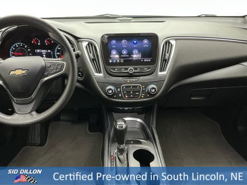 Used 2020 Chevrolet Malibu LT image 21