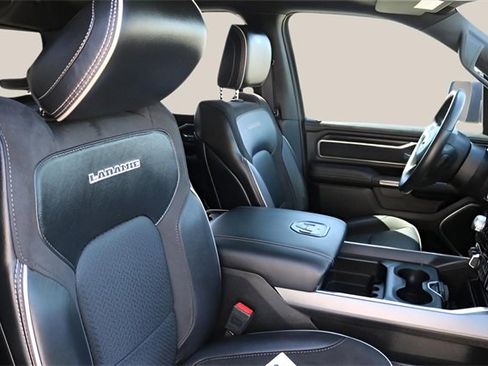 Used 2023 RAM 1500 Laramie image 19