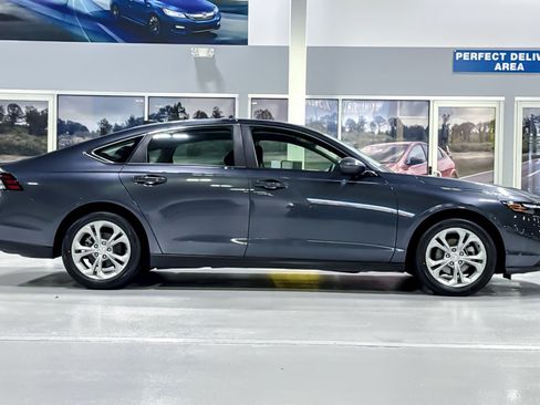 Used 2023 Honda Accord LX image 7