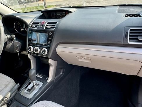 Used 2018 Subaru Forester 2.5i Premium w/ All-Weather Package image 14