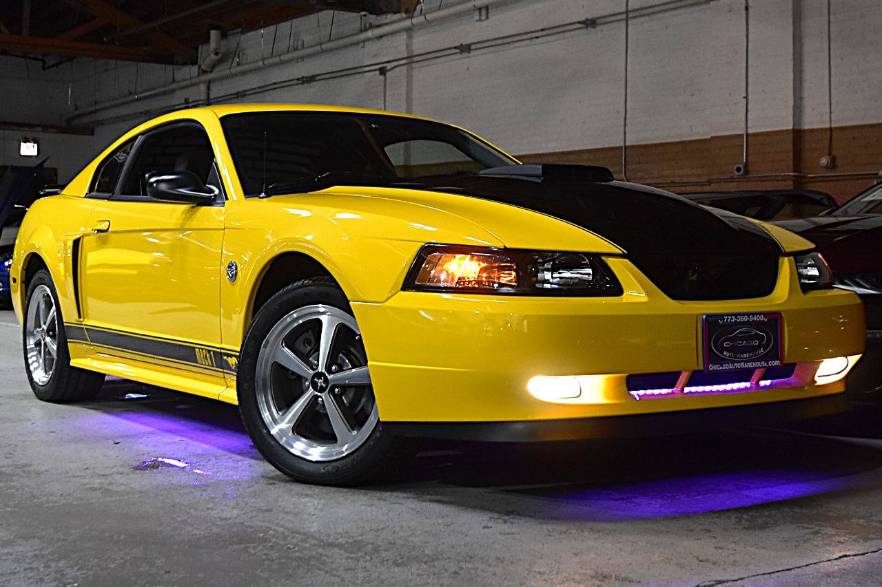 Used 2004 Ford Mustang Mach 1 RWD image 3