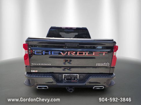 Certified 2024 Chevrolet Silverado 1500 High Country w/ High Country Premium Package AWD/4WD image 4