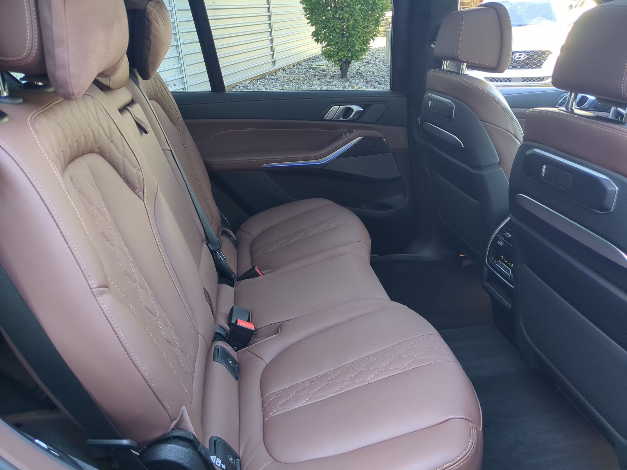 Used 2025 BMW X7 M60i AWD/4WD image 31